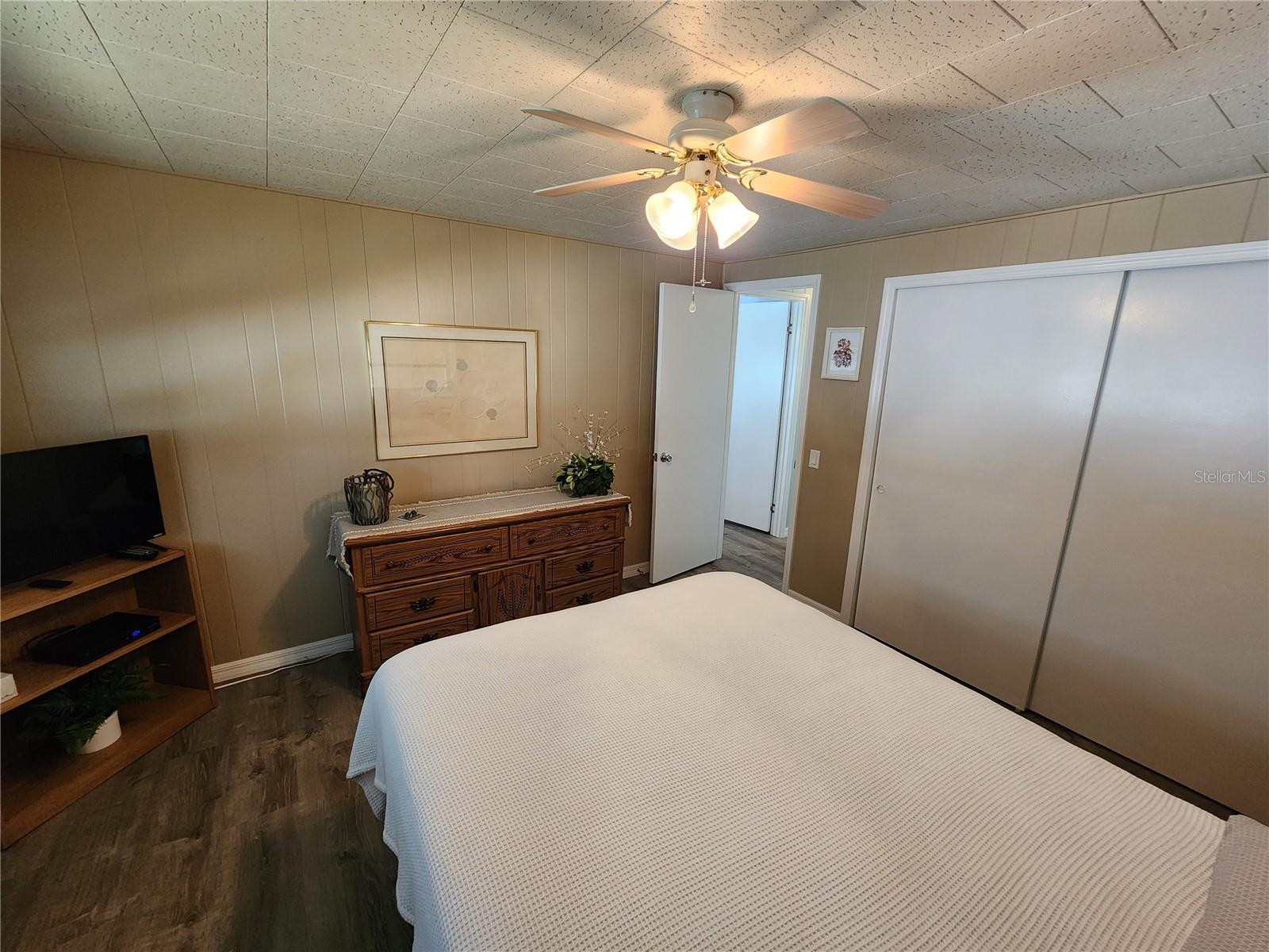 Image 19 of 37 For 603 Cyprus Court