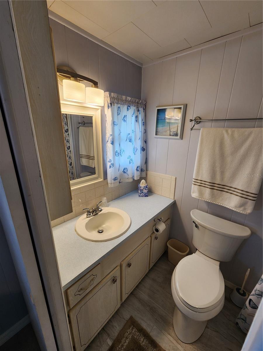 Image 26 of 37 For 603 Cyprus Court