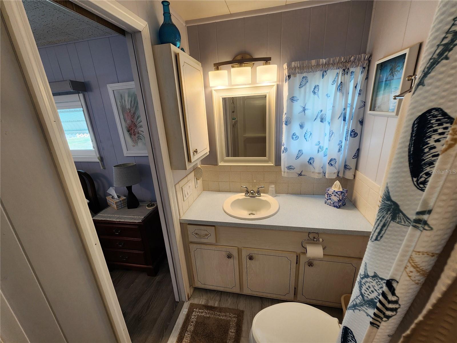 Image 28 of 37 For 603 Cyprus Court