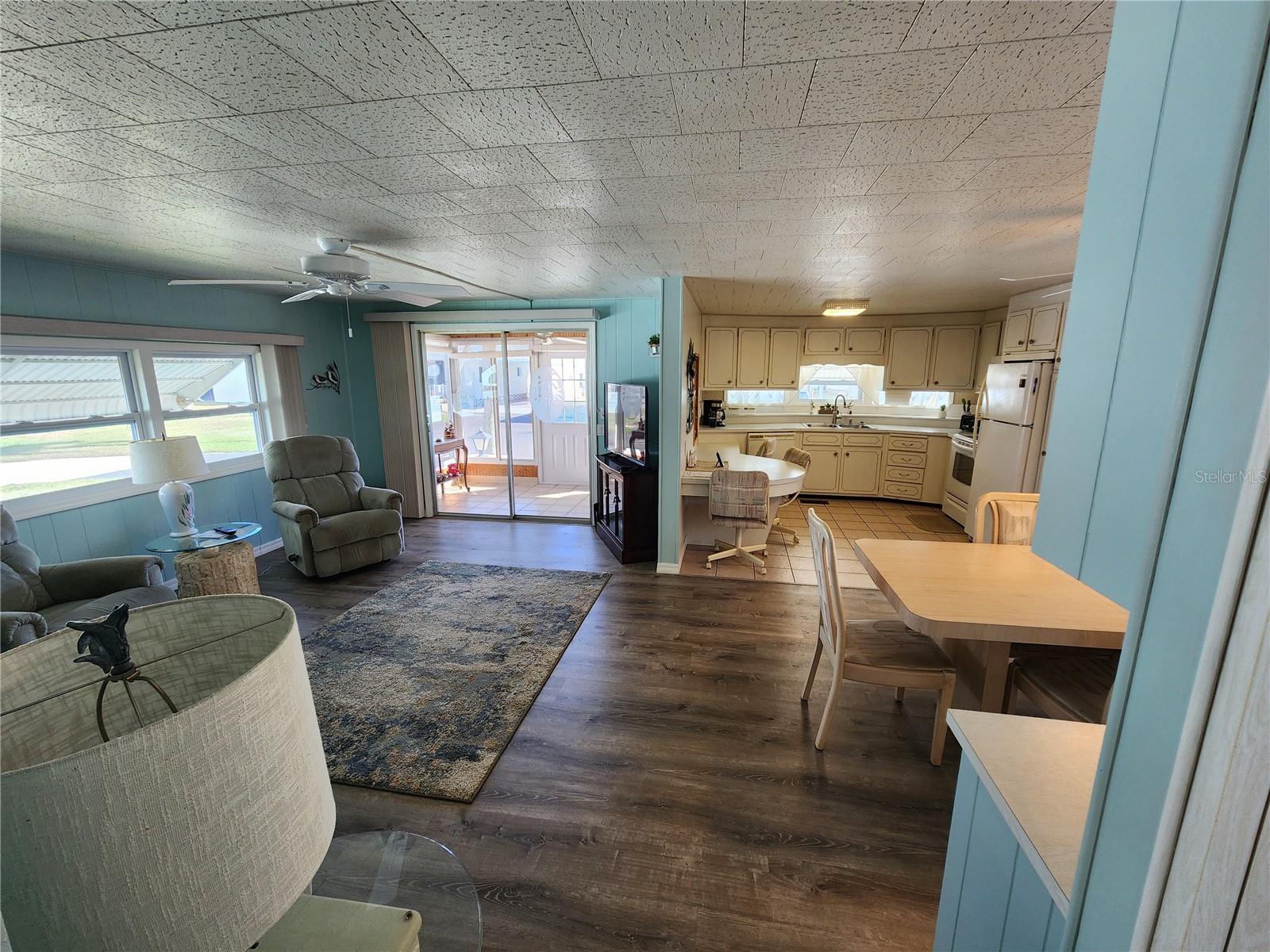 Image 30 of 37 For 603 Cyprus Court