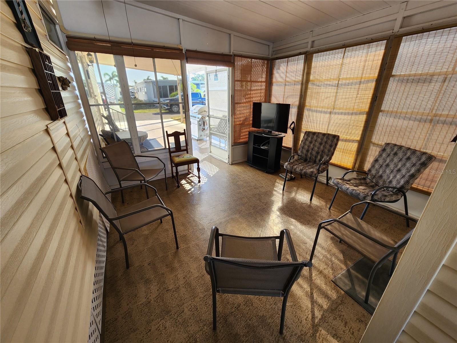 Image 32 of 37 For 603 Cyprus Court