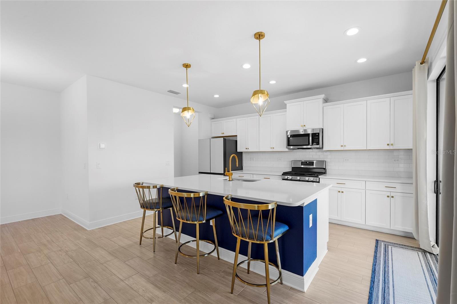 Image 29 of 93 For 8526 Frangipani Terrace