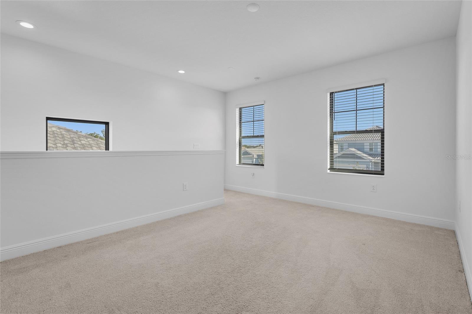 Image 41 of 93 For 8526 Frangipani Terrace