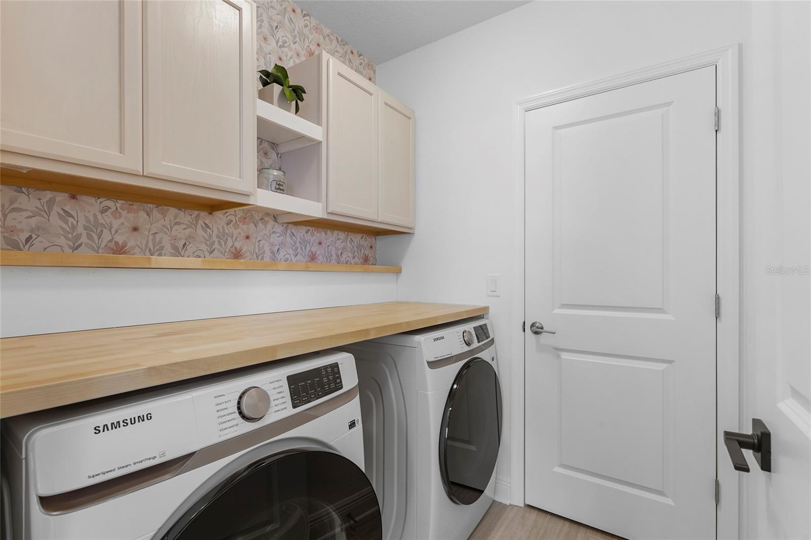 Image 42 of 93 For 8526 Frangipani Terrace