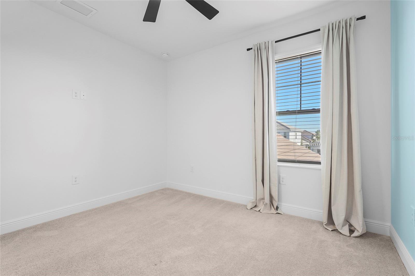 Image 49 of 93 For 8526 Frangipani Terrace