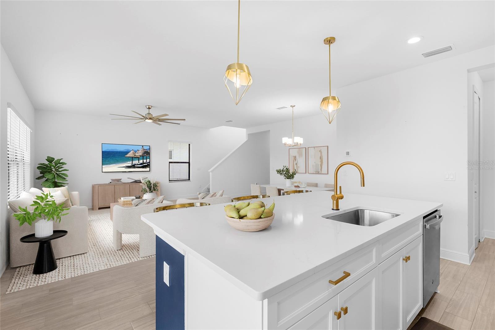 Image 5 of 93 For 8526 Frangipani Terrace