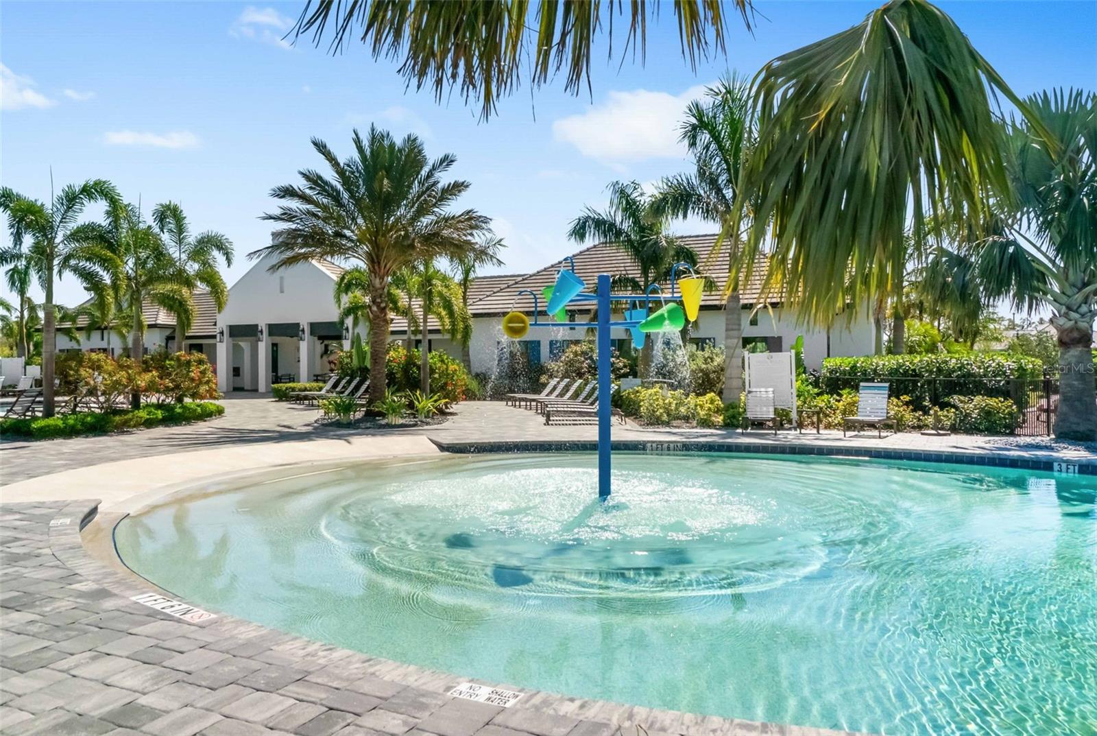 Image 71 of 93 For 8526 Frangipani Terrace