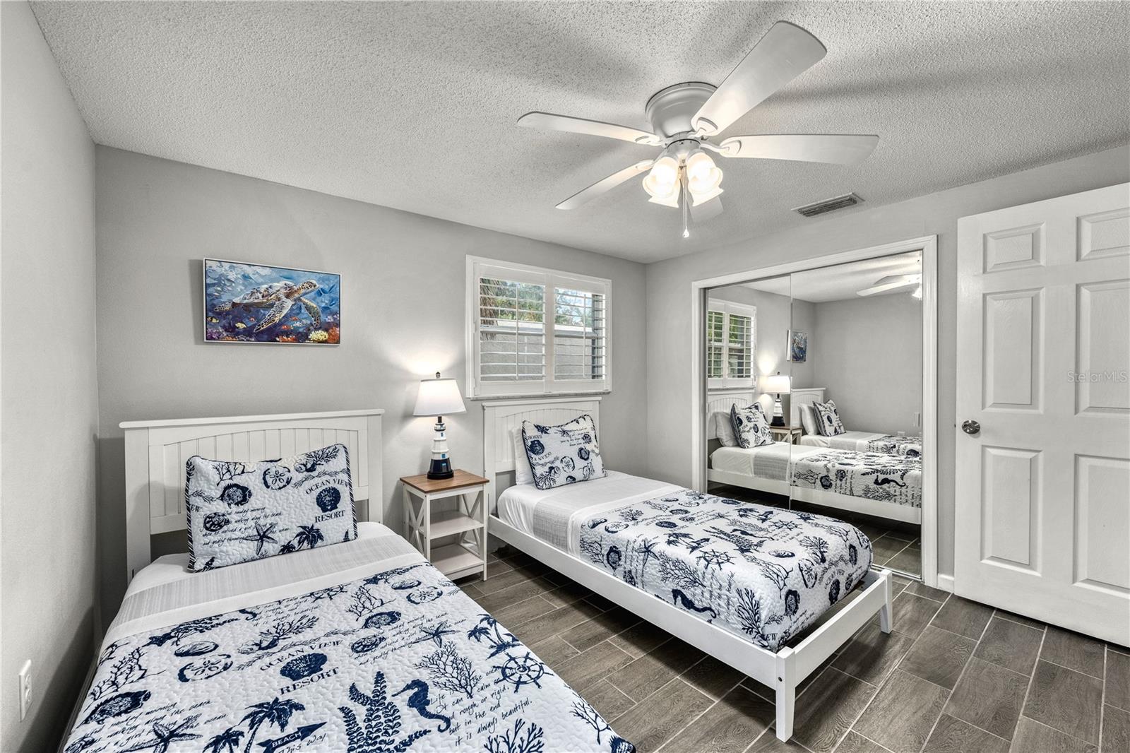 Image 21 of 65 For 1123 Crescent Street 1123-1125