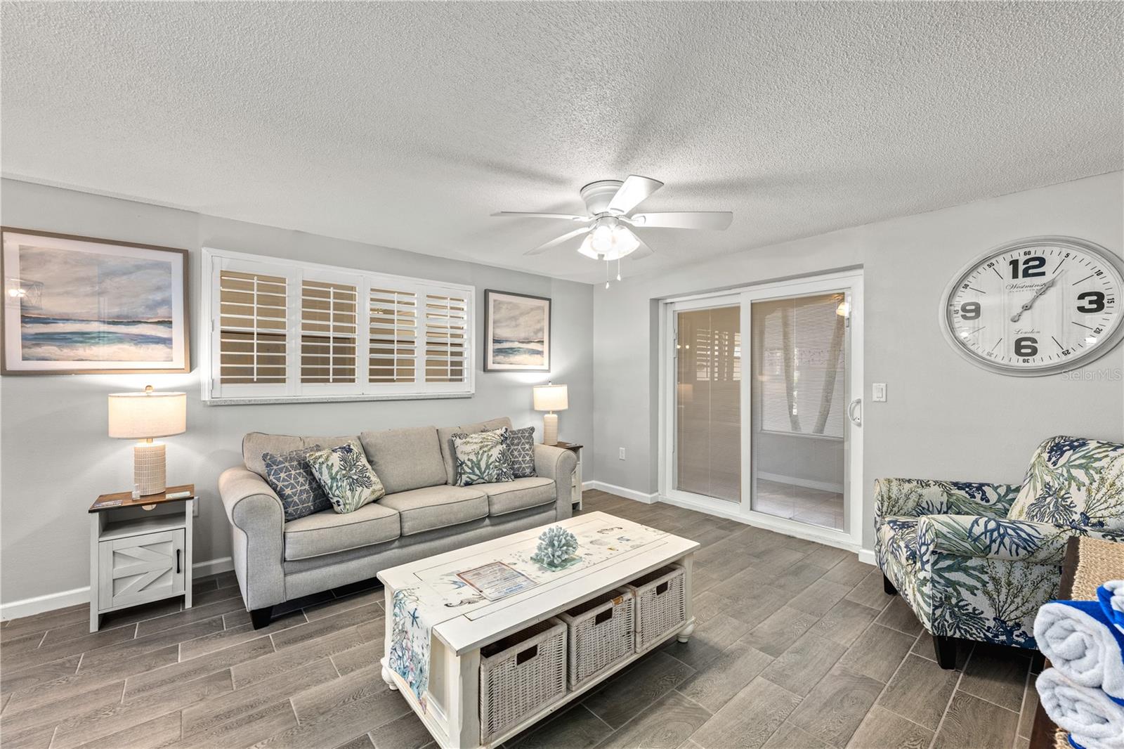 Image 25 of 65 For 1123 Crescent Street 1123-1125