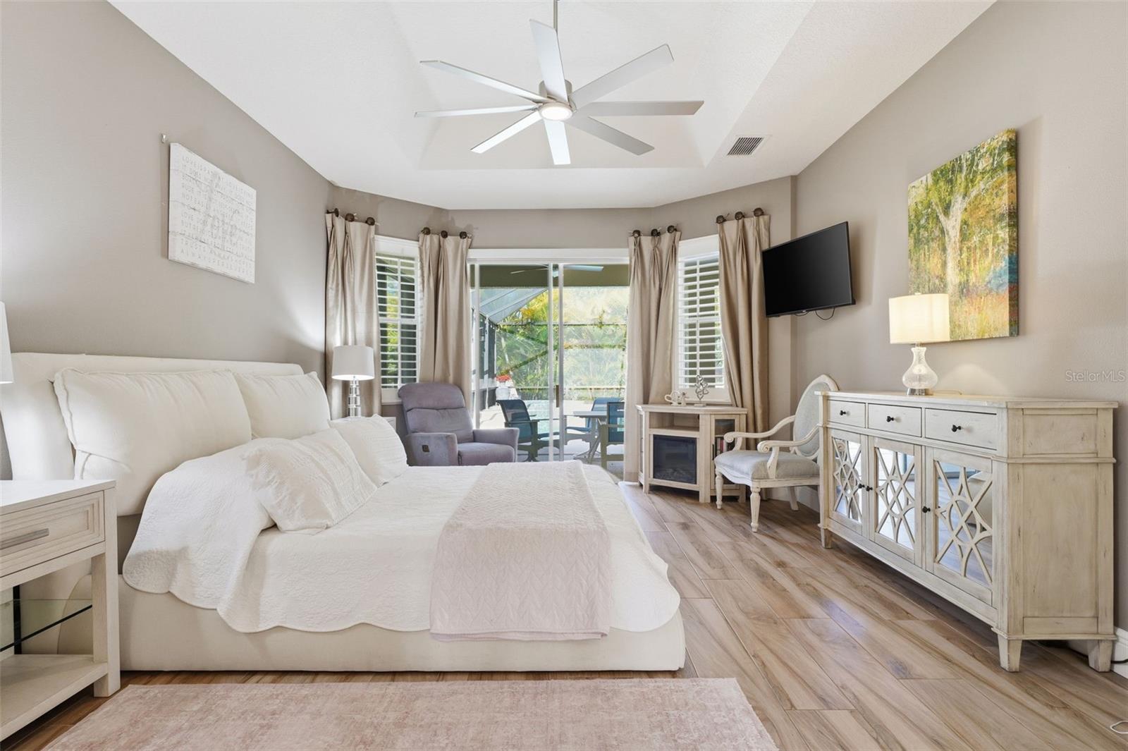 Image 20 of 49 For 6331 Yellow Wood Place