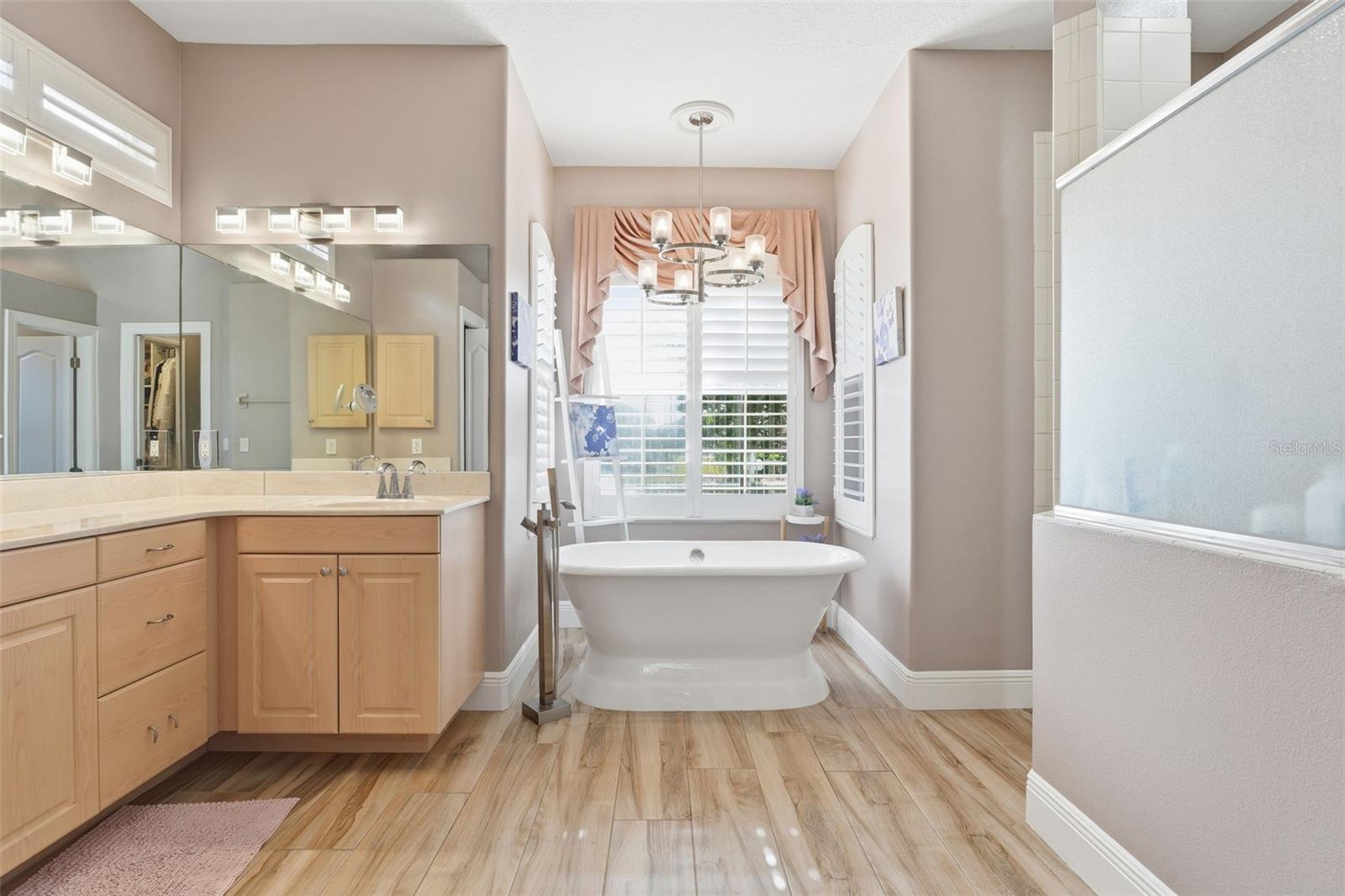 Image 22 of 49 For 6331 Yellow Wood Place