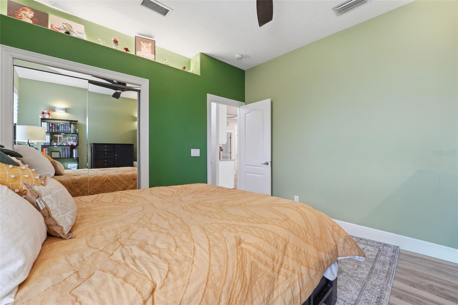 Image 31 of 49 For 6331 Yellow Wood Place