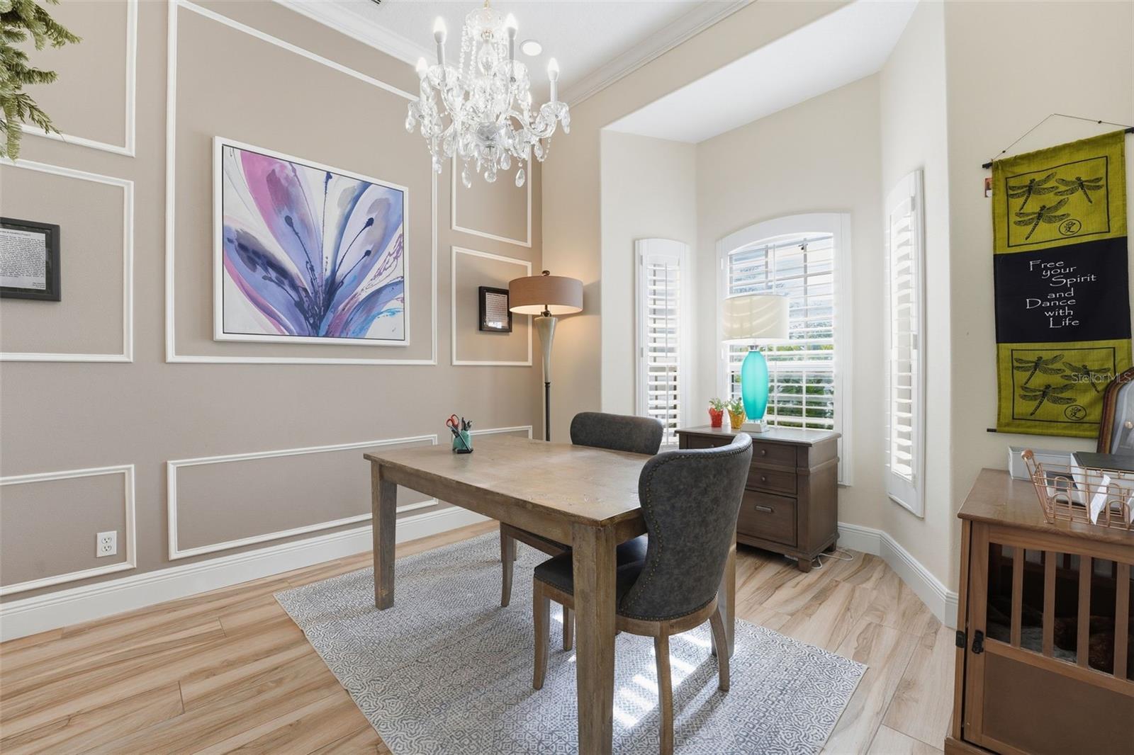 Image 8 of 49 For 6331 Yellow Wood Place