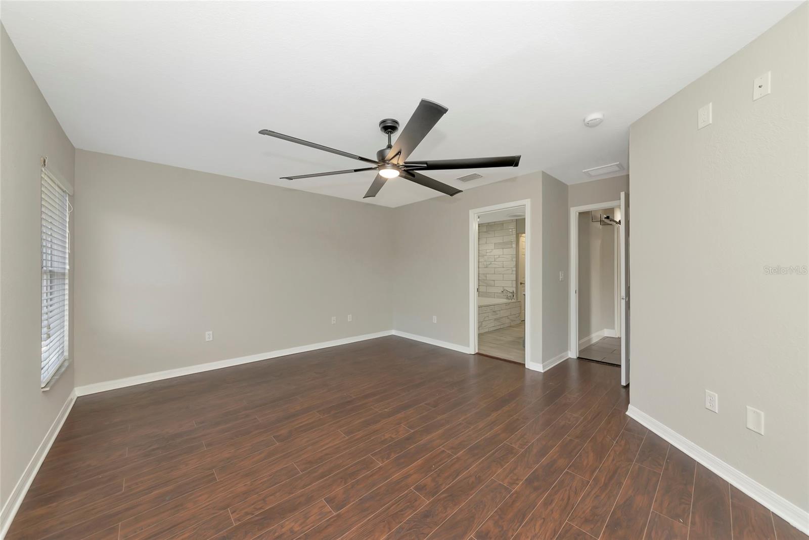 Image 33 of 36 For 7112 Chatum Light Run