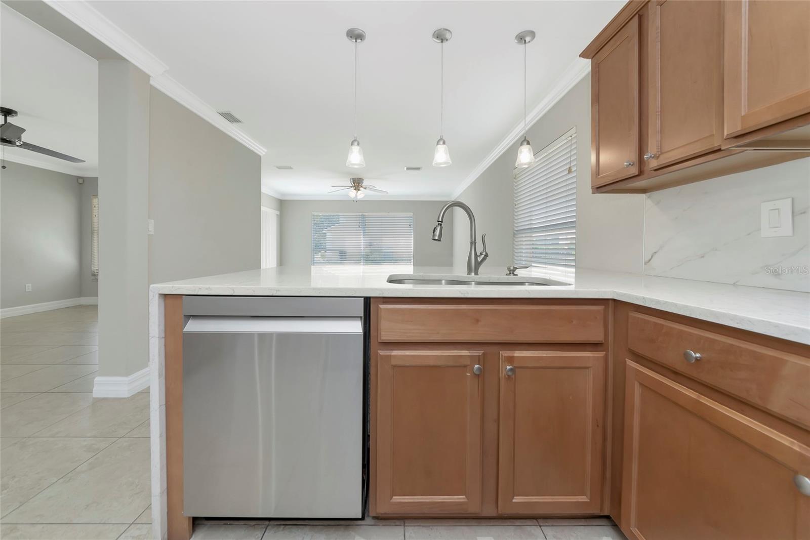 Image 8 of 36 For 7112 Chatum Light Run