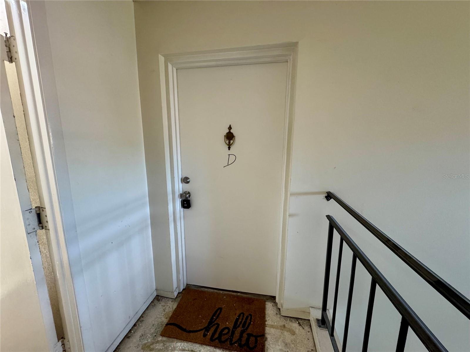 Listing photo id 14 for 1140 84th Avenue N D