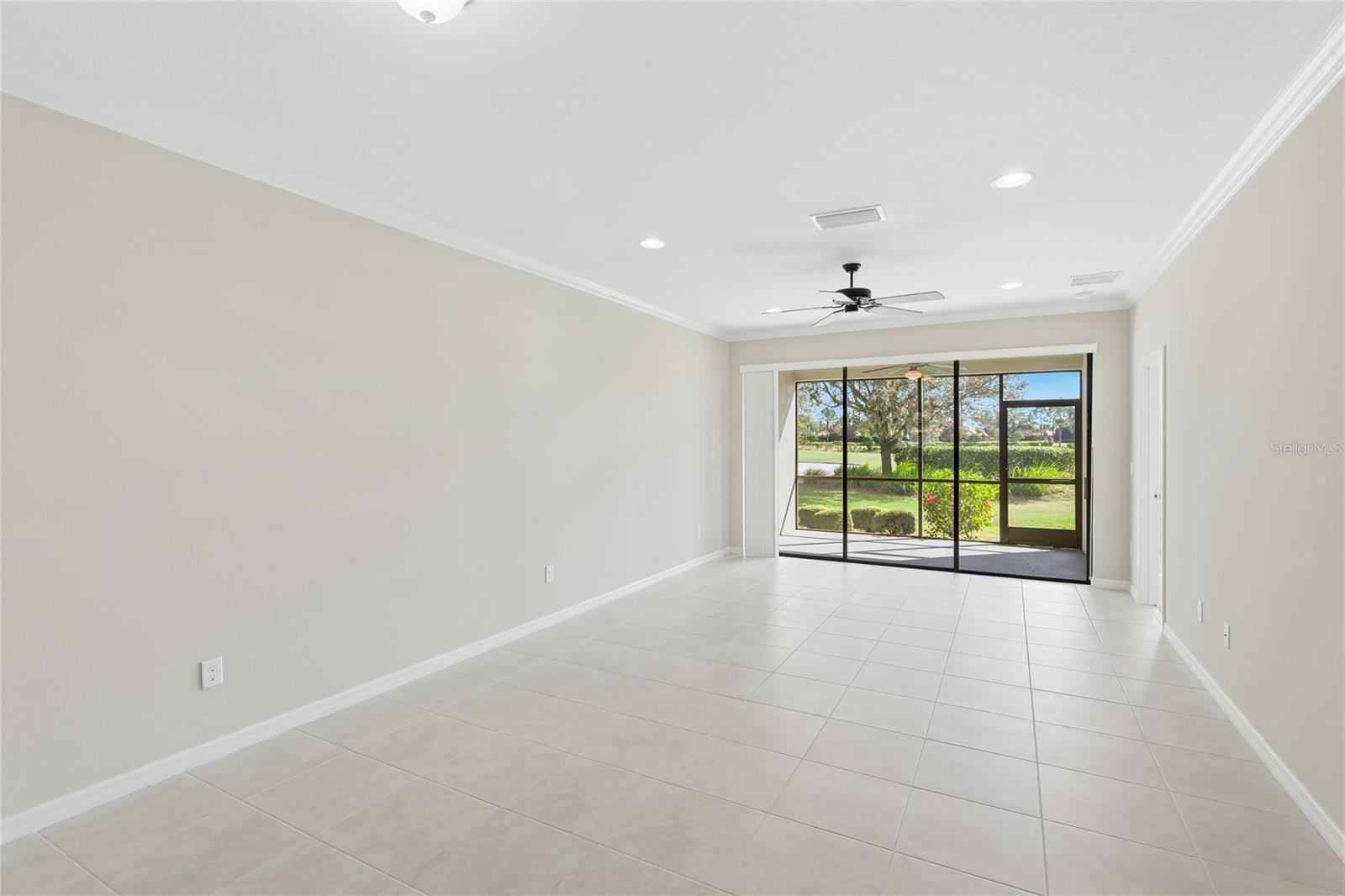 Image 10 of 31 For 12710 Sorrento Way 102