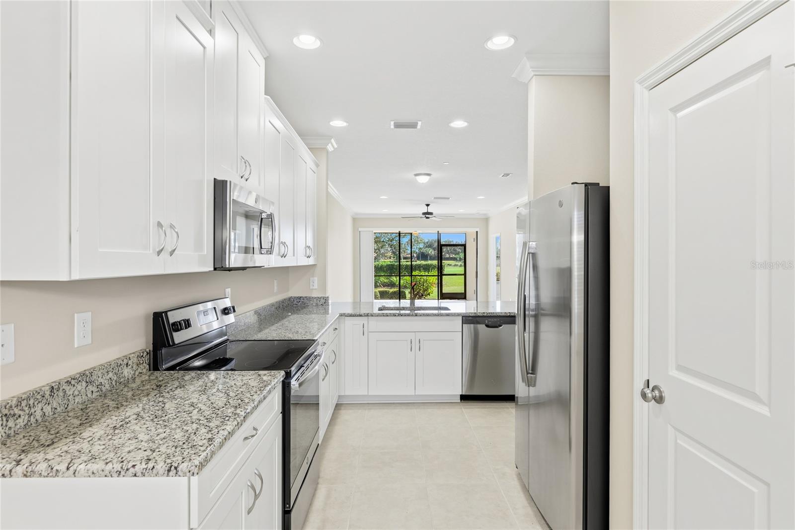 Image 6 of 31 For 12710 Sorrento Way 102