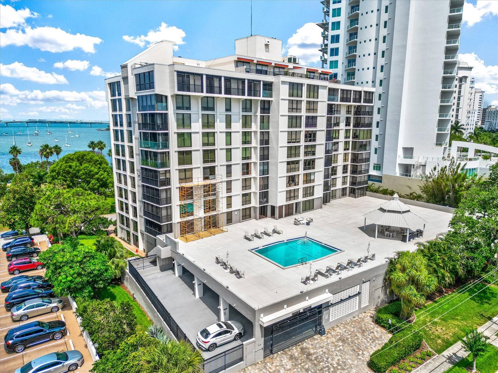 Image 15 of 59 For 707 Gulfstream Avenue 906