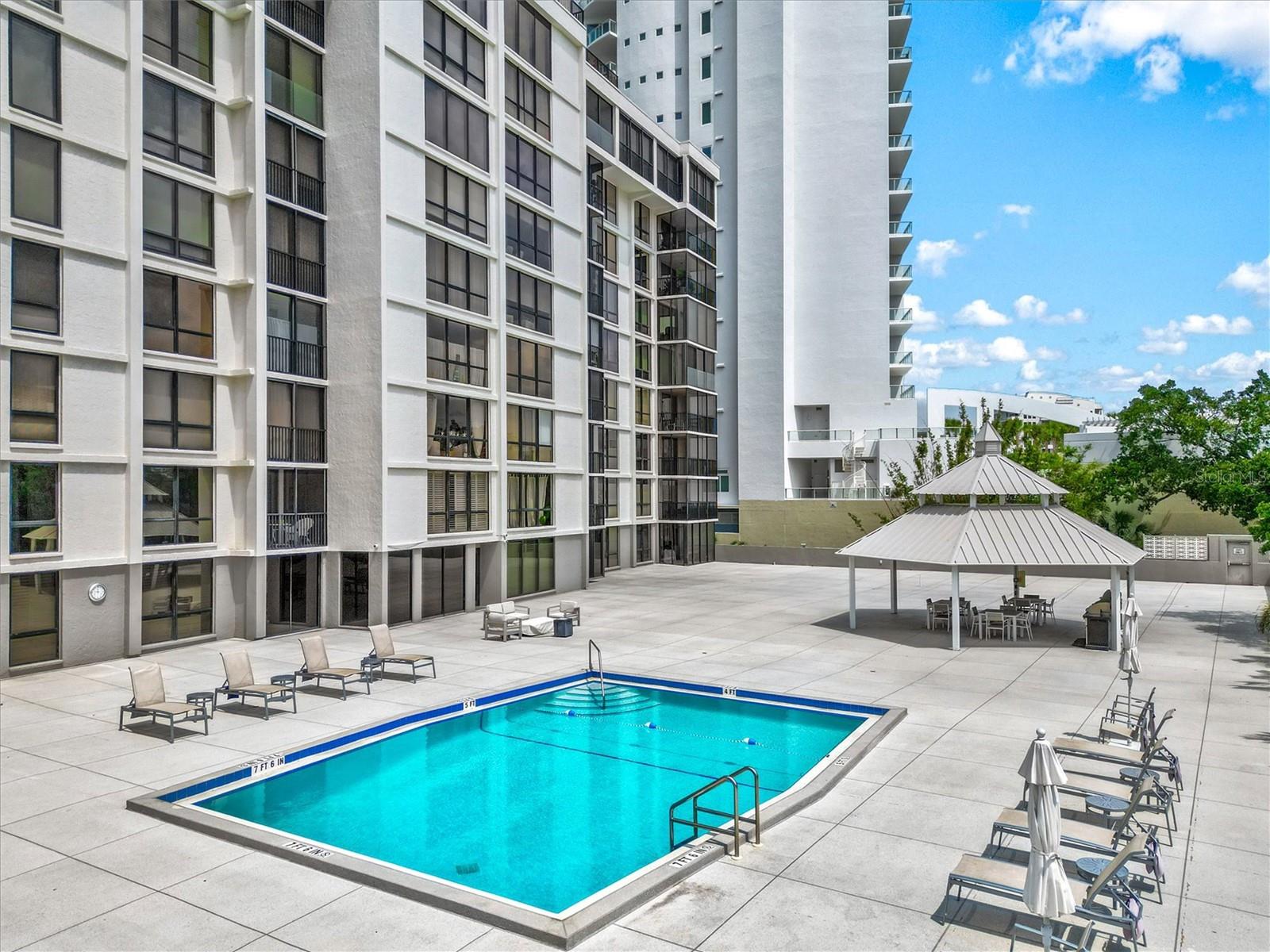 Image 16 of 59 For 707 Gulfstream Avenue 906