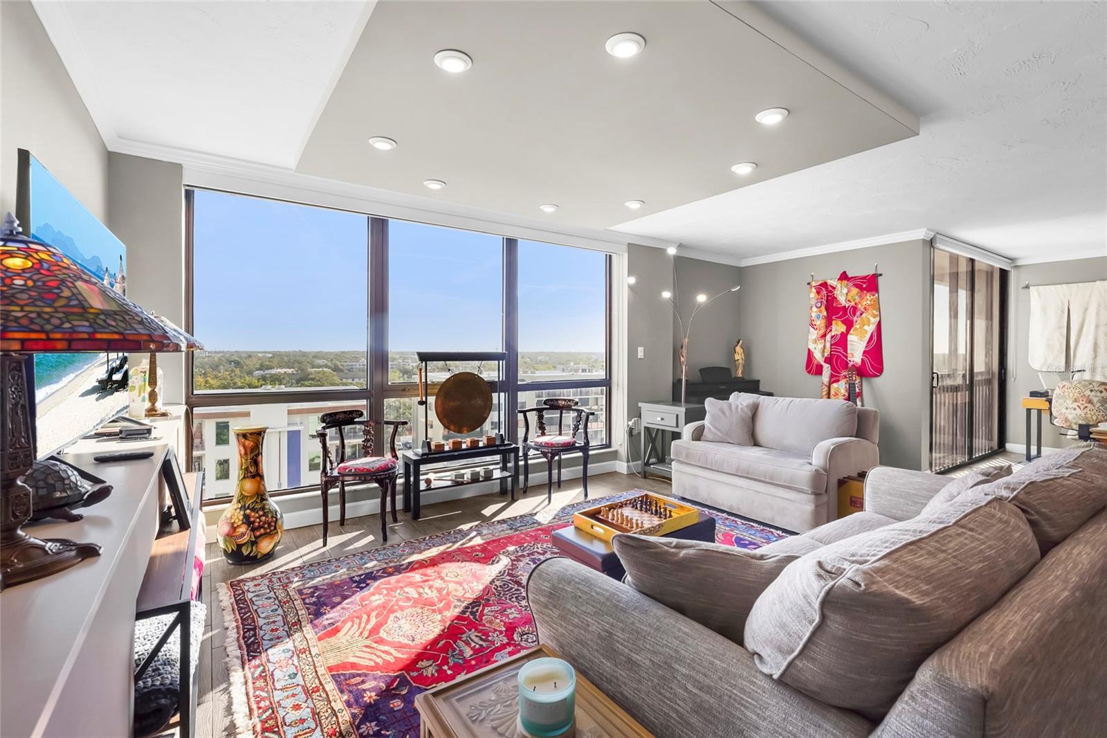 Image 18 of 59 For 707 Gulfstream Avenue 906