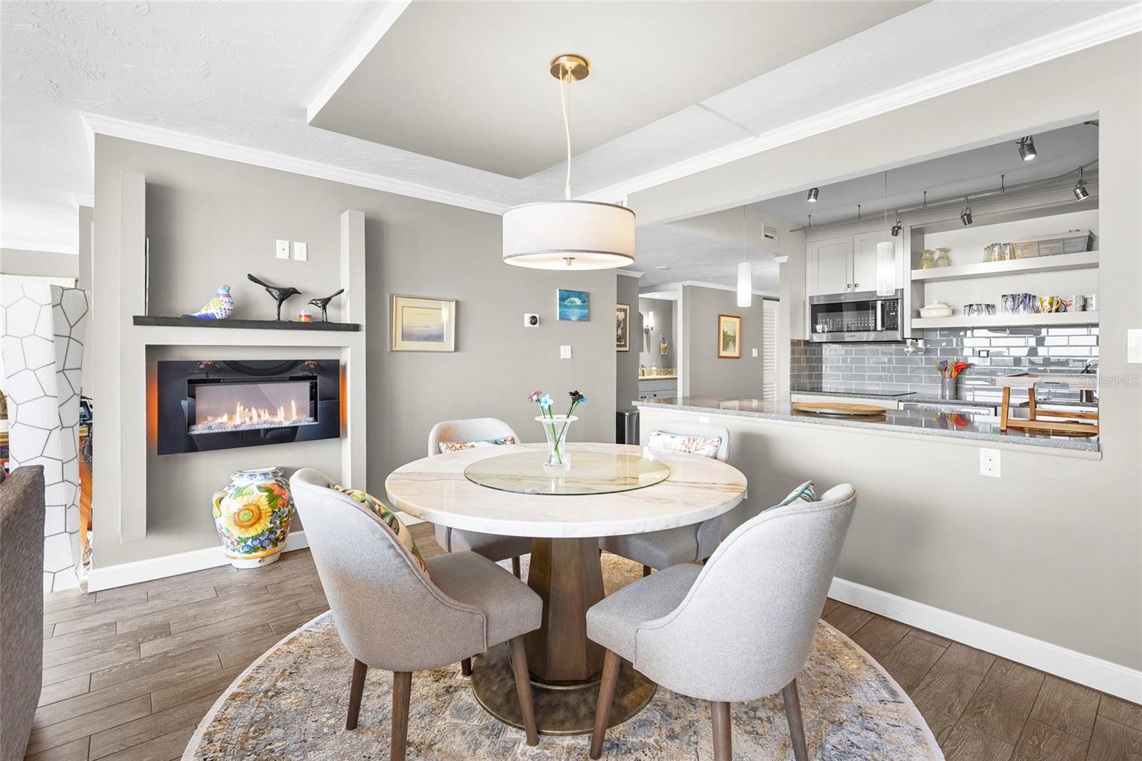 Image 21 of 59 For 707 Gulfstream Avenue 906