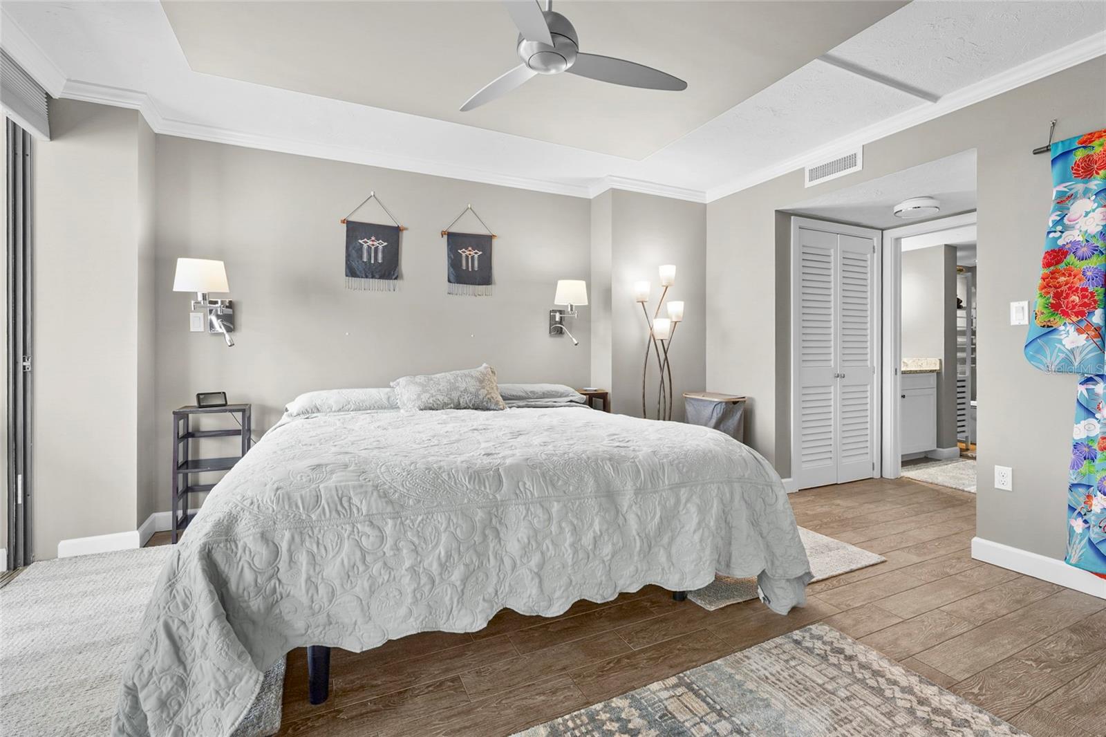 Image 31 of 59 For 707 Gulfstream Avenue 906