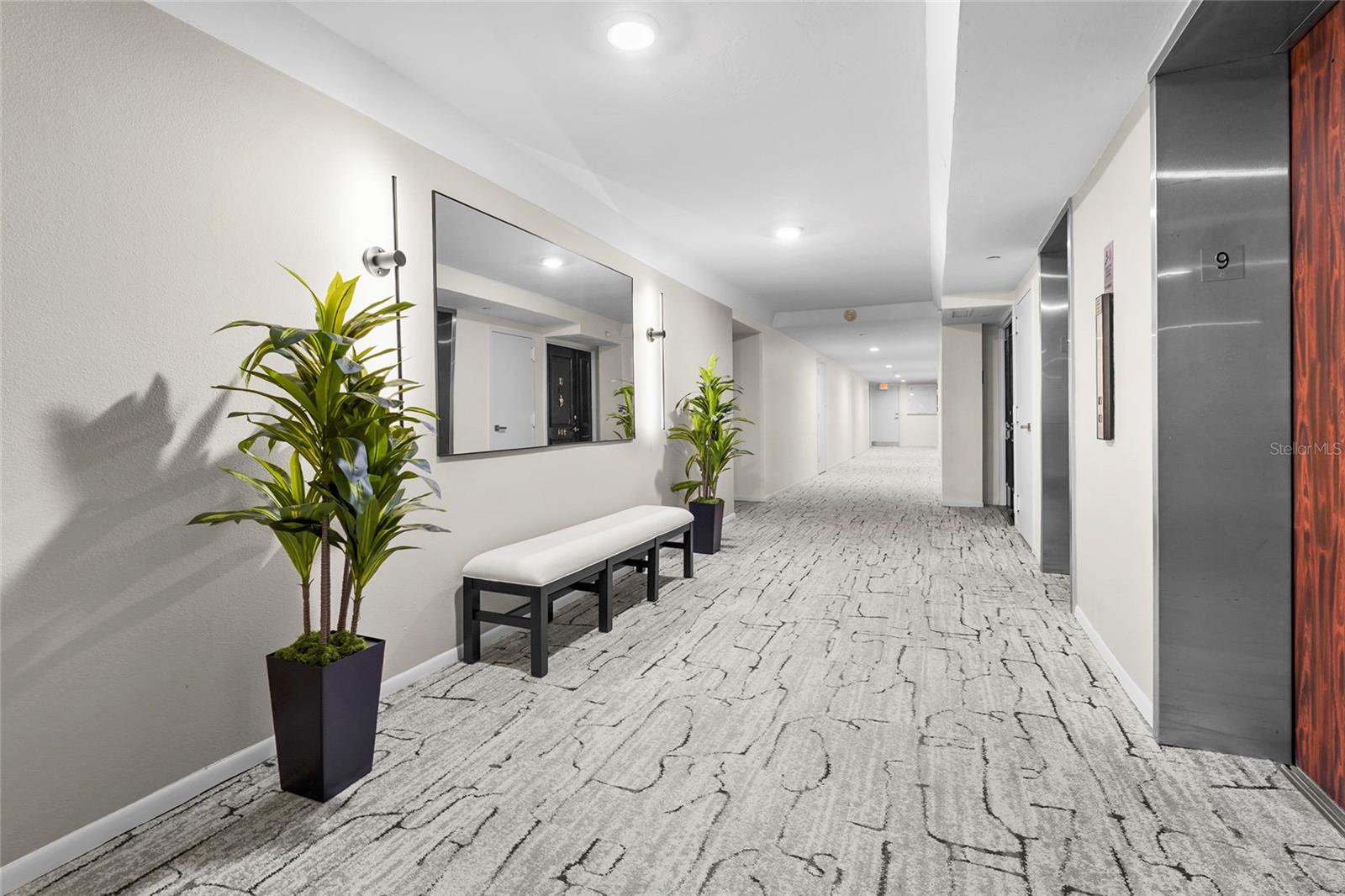 Image 39 of 59 For 707 Gulfstream Avenue 906