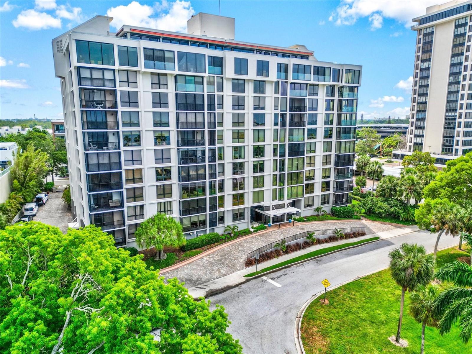 Image 40 of 59 For 707 Gulfstream Avenue 906