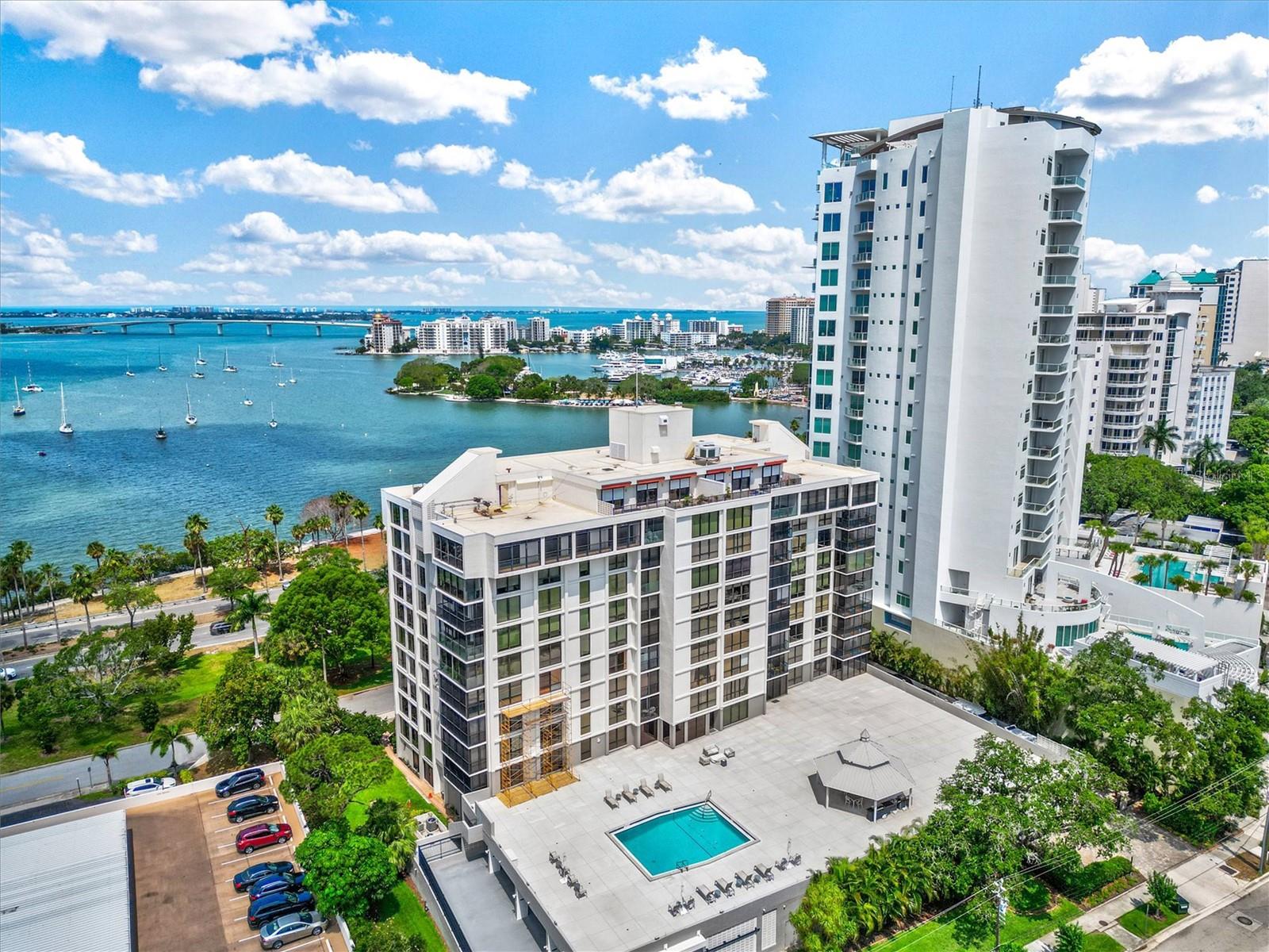 Image 41 of 59 For 707 Gulfstream Avenue 906