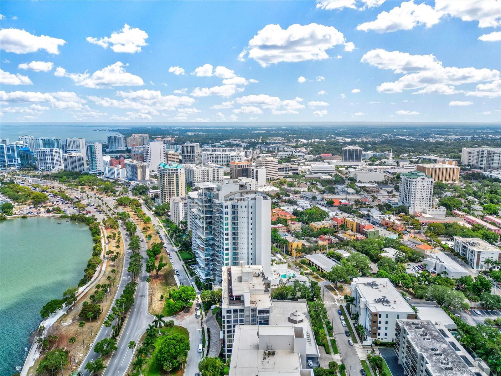 Image 45 of 59 For 707 Gulfstream Avenue 906