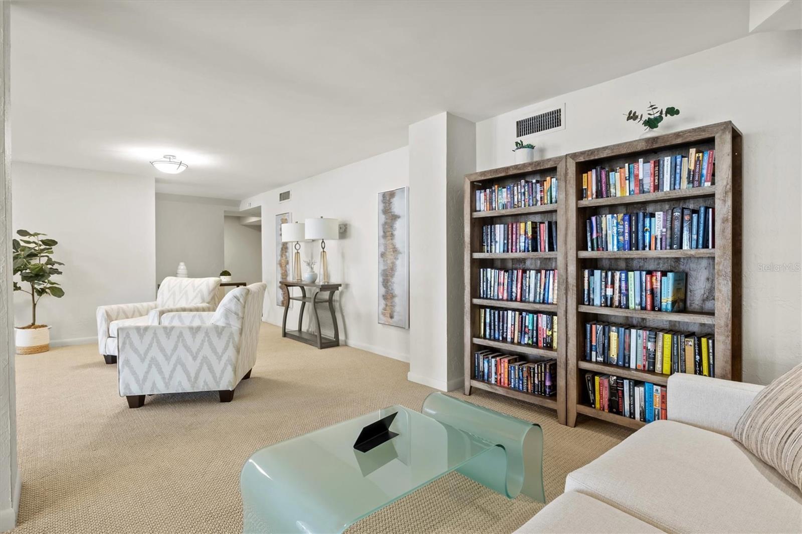 Image 55 of 59 For 707 Gulfstream Avenue 906