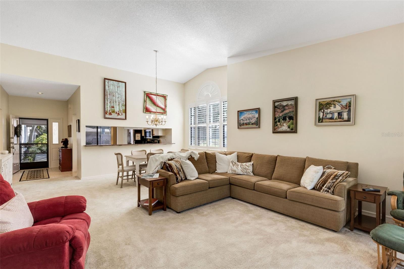 Image 22 of 58 For 5531 Hampstead Heath  44