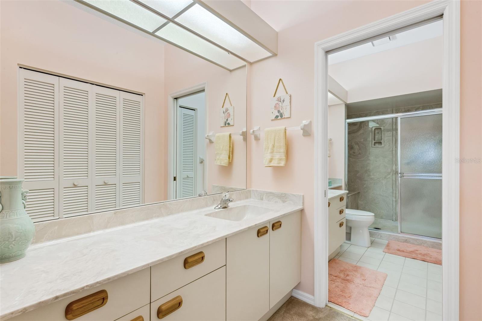 Image 32 of 58 For 5531 Hampstead Heath  44