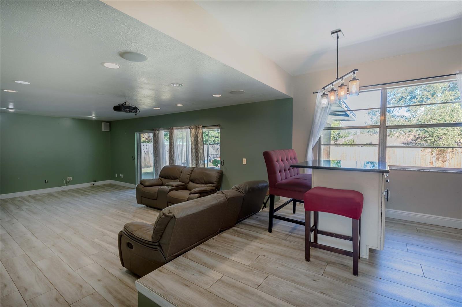 Listing photo id 9 for 1704 Orange Hill Way