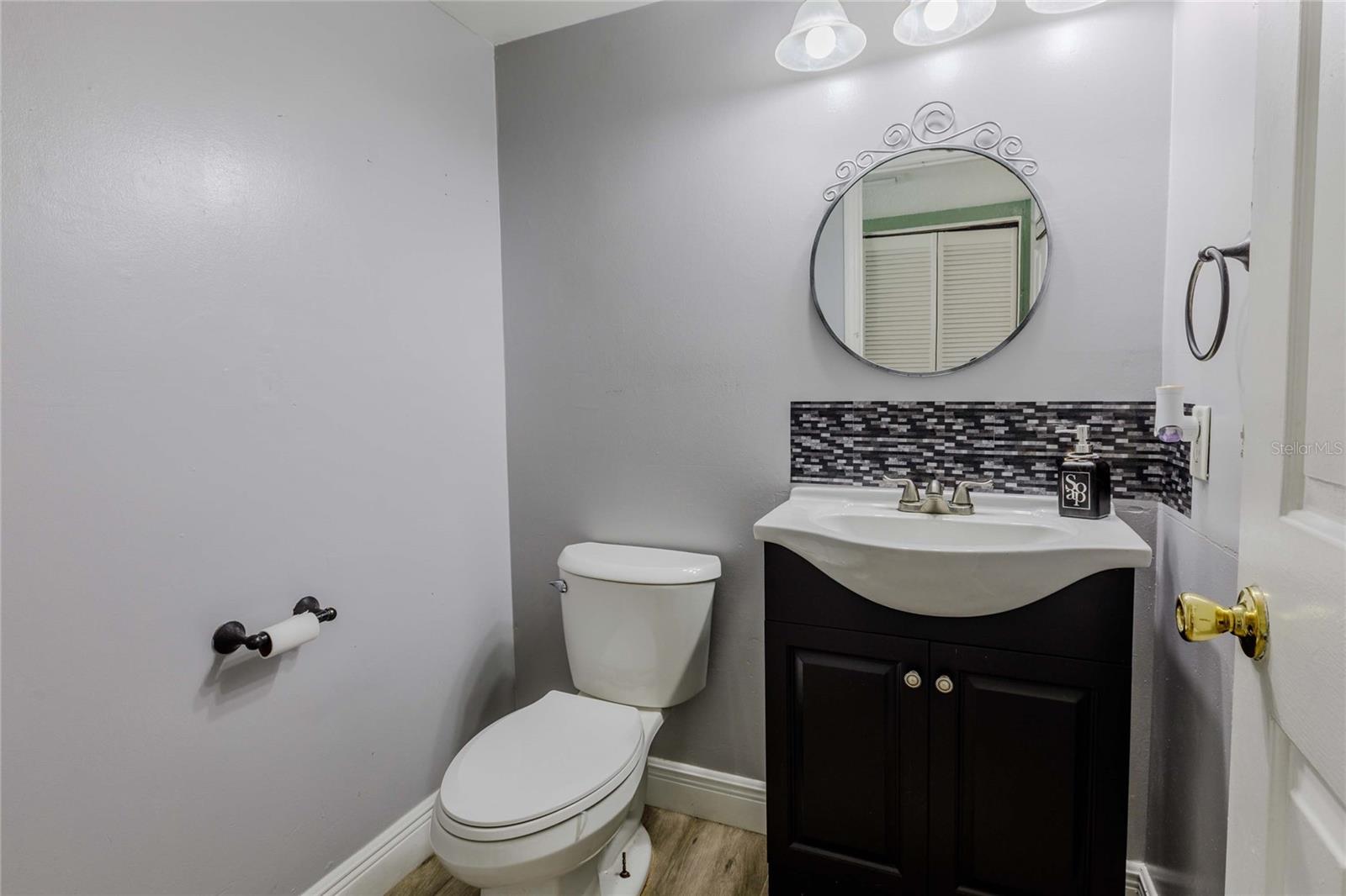 Listing photo id 15 for 1704 Orange Hill Way