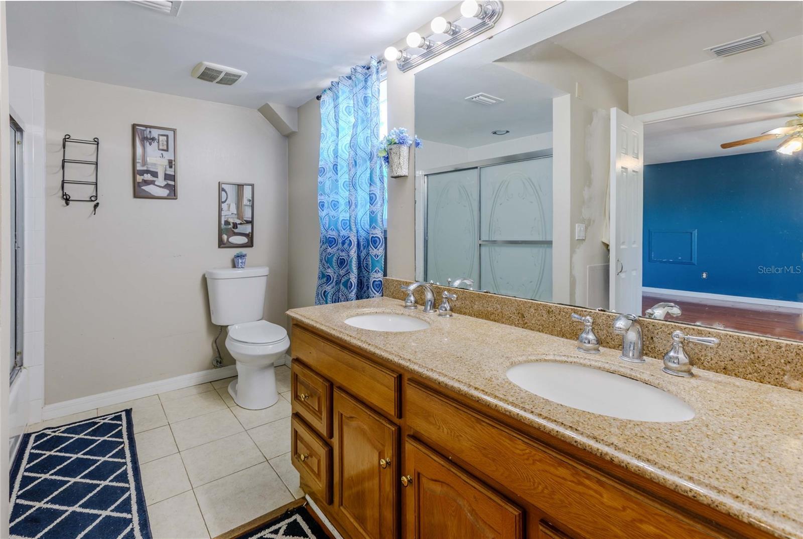 Listing photo id 35 for 1704 Orange Hill Way