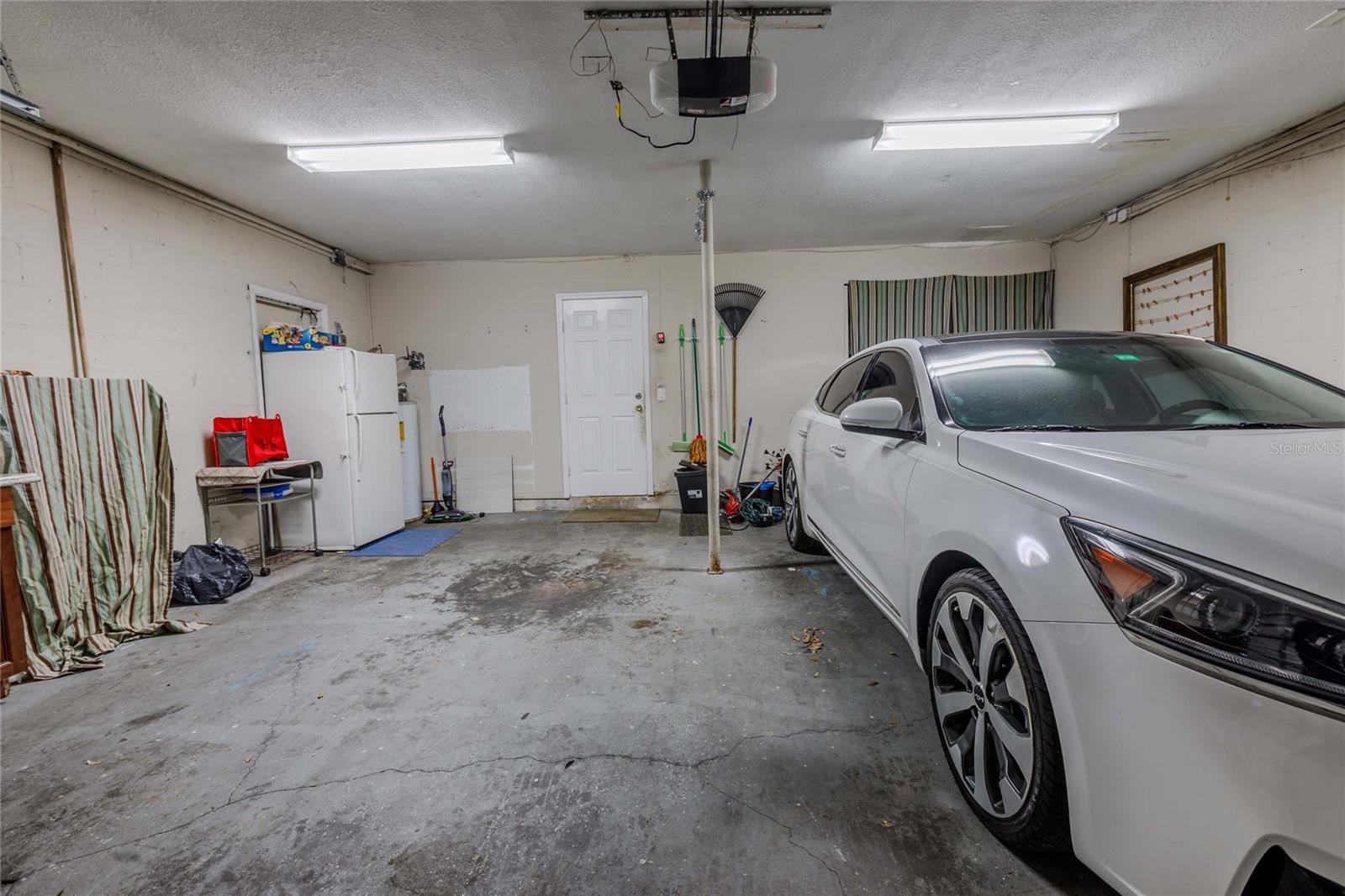 Listing photo id 36 for 1704 Orange Hill Way