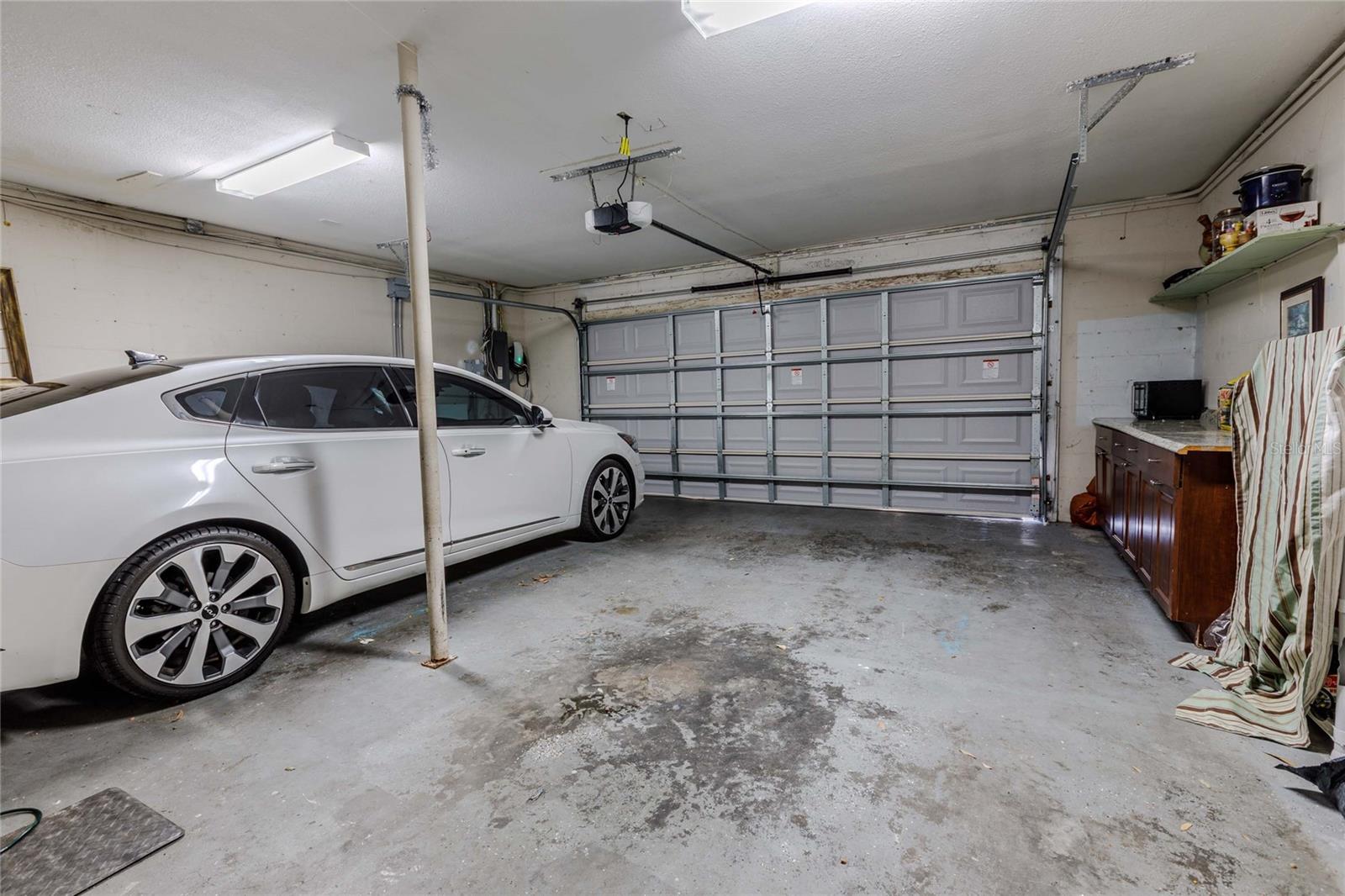 Listing photo id 38 for 1704 Orange Hill Way