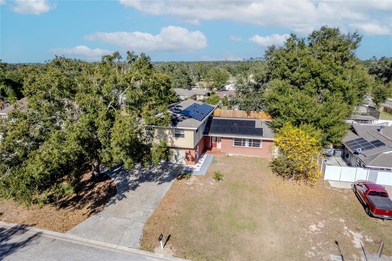 Listing photo id 50 for 1704 Orange Hill Way