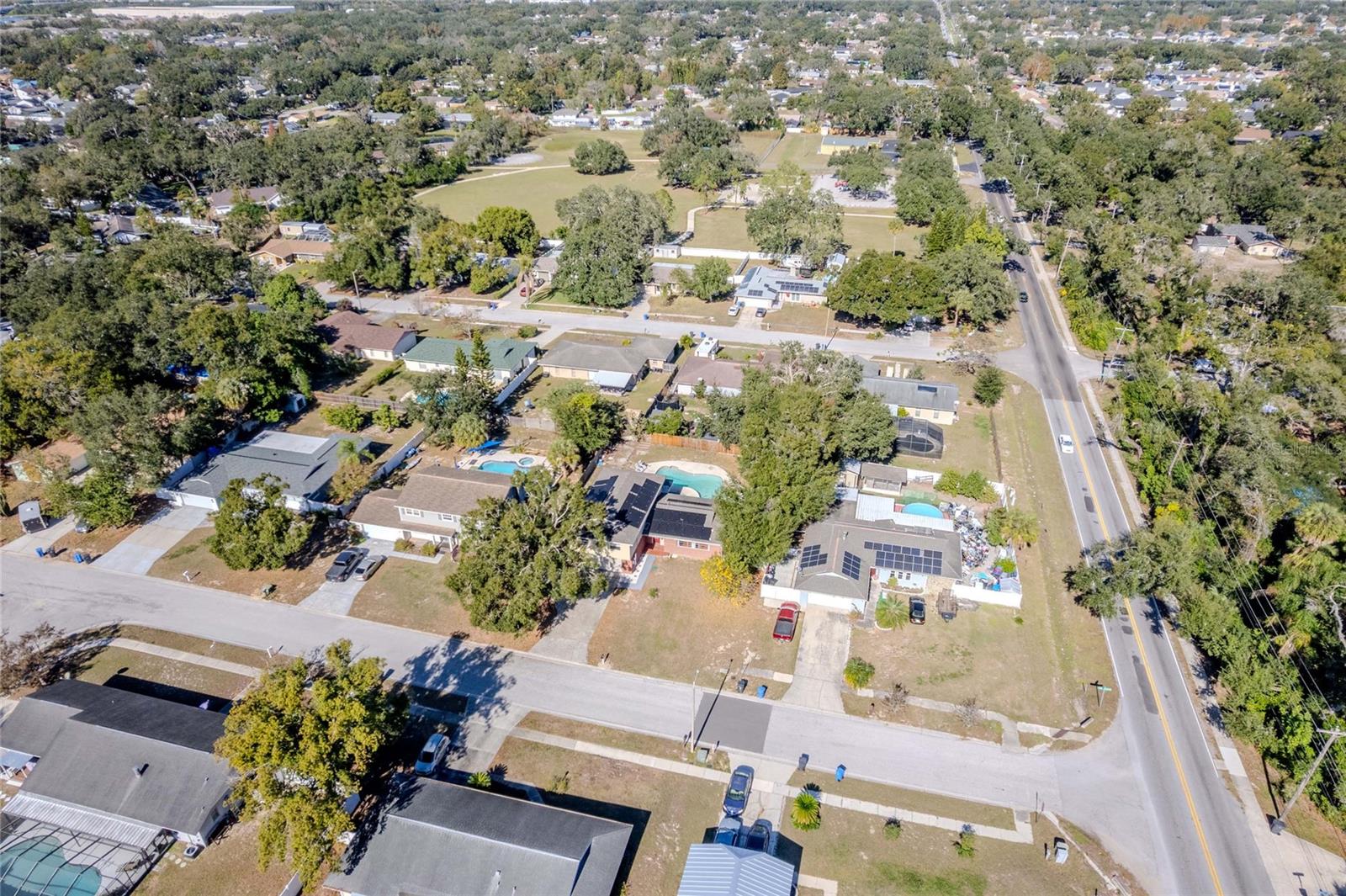 Listing photo id 52 for 1704 Orange Hill Way