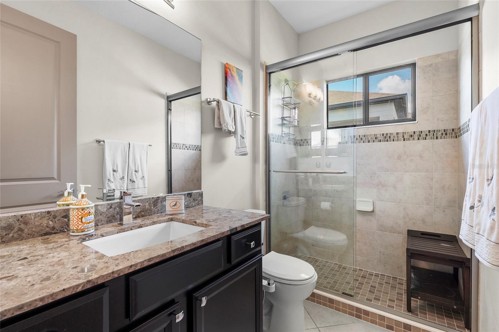 Image 46 of 82 For 609 Rosemary Circle