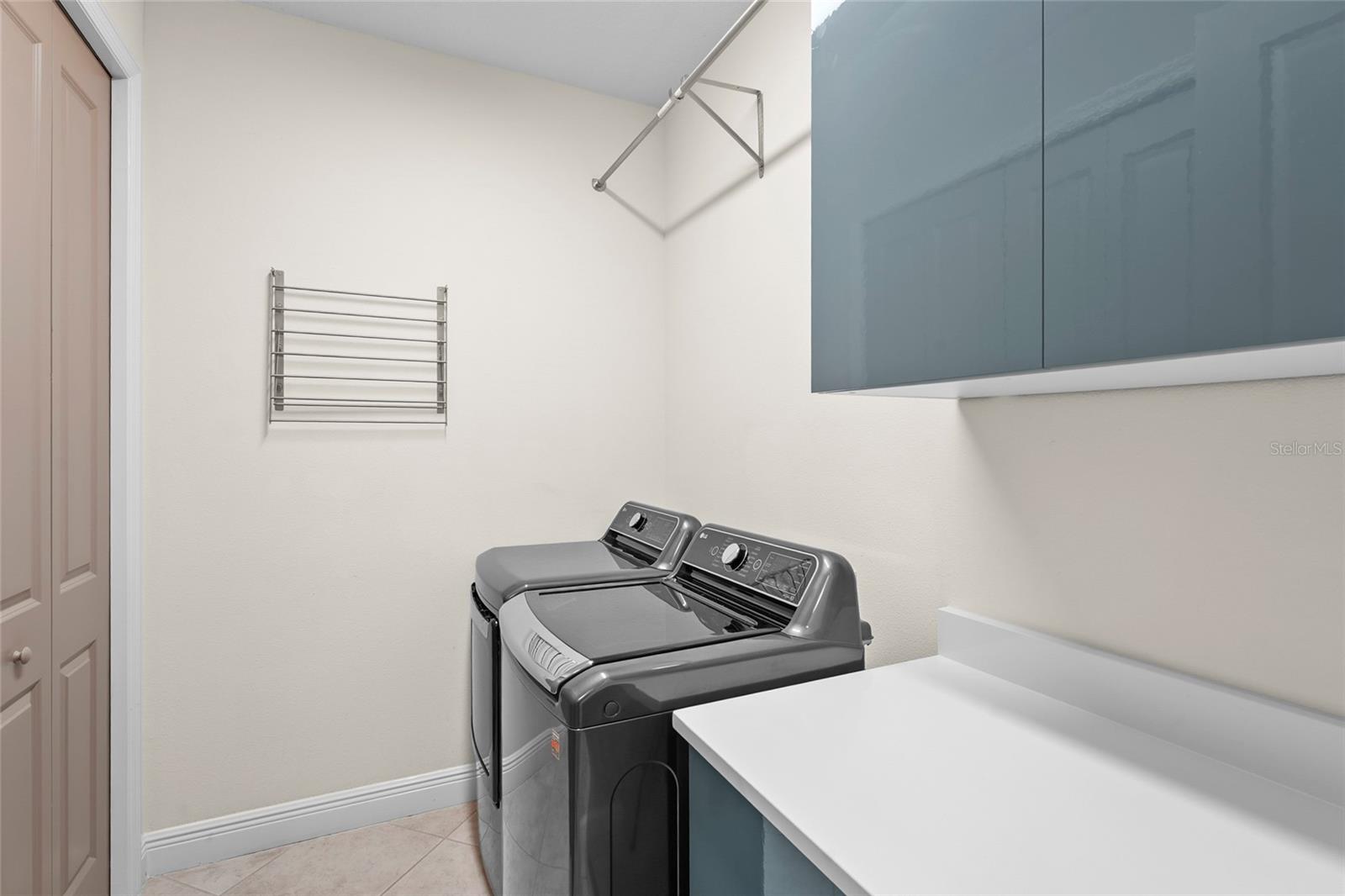 Image 52 of 82 For 609 Rosemary Circle