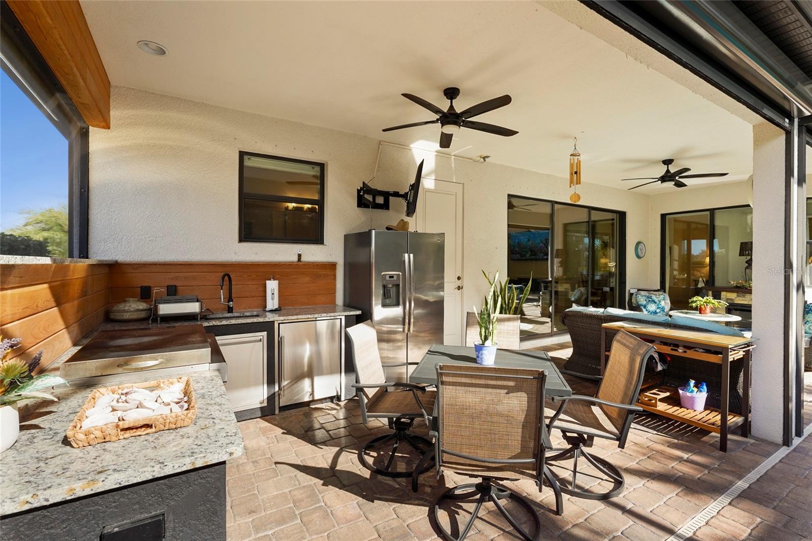 Image 62 of 82 For 609 Rosemary Circle