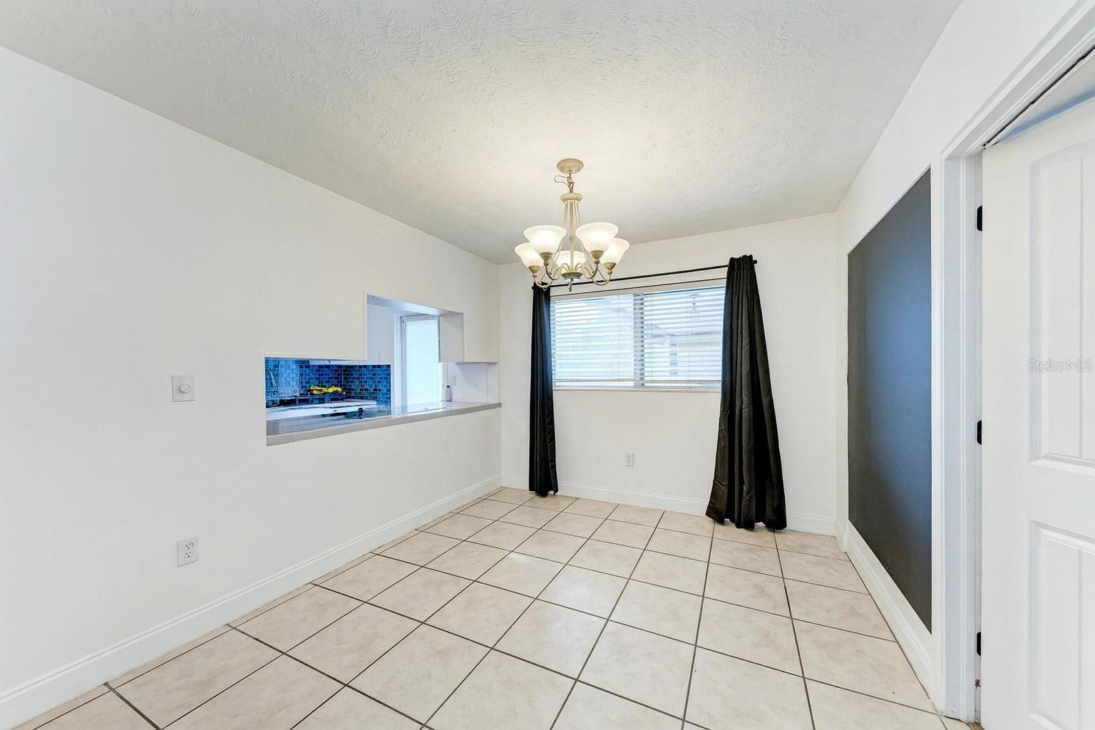 Image 11 of 37 For 3307 20th Avenue W