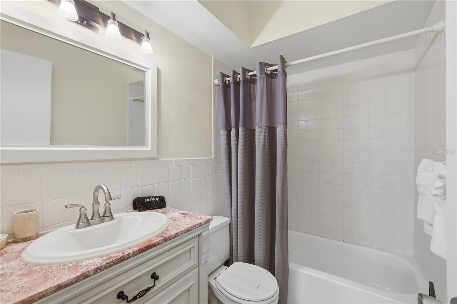 Image 17 of 41 For 117 Neptune Lane