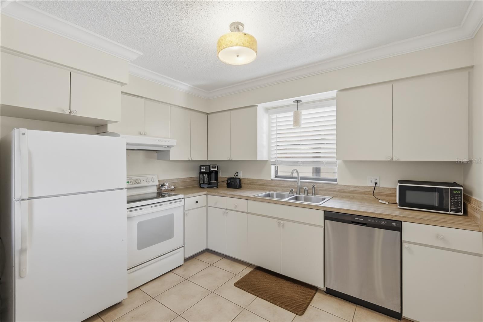 Image 25 of 41 For 117 Neptune Lane