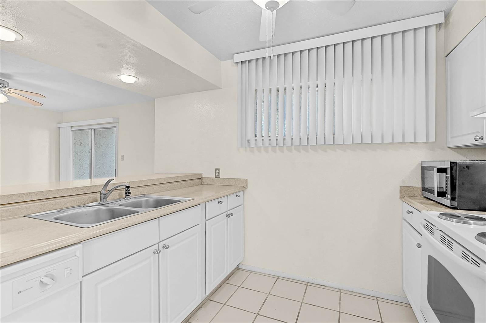 Image 9 of 36 For 4388 Rayfield Drive 4388