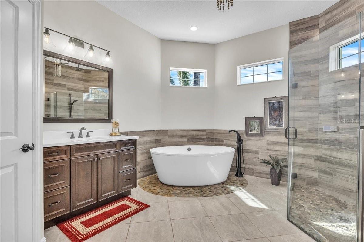 Image 54 of 93 For 2106 149th Place E