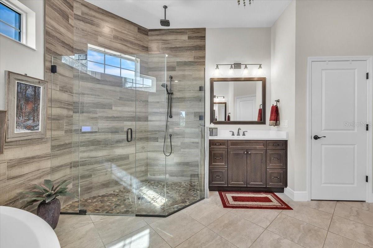 Image 57 of 93 For 2106 149th Place E